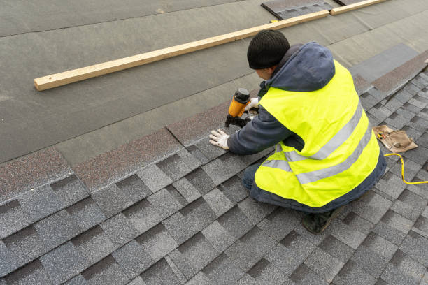 Best Roof Maintenance Services  in Oak Hills, OR